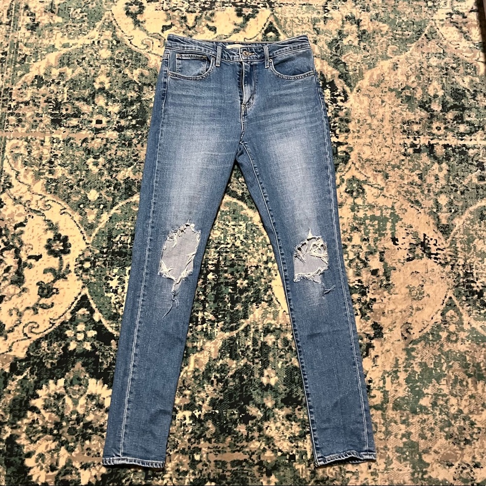 Levis! 721 high rise skinny.